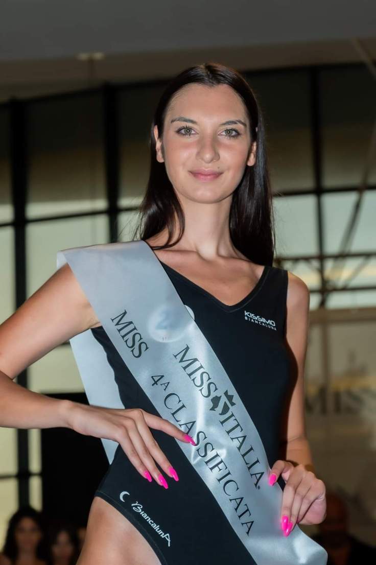 Giovina Suma – modella di Villa Castelli – sfiora il podio alle provinciali di Miss&nbsp;Italia