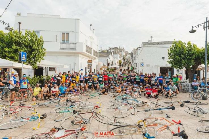 FIAB Villa Castelli Trulli e Olivi Secolari presente a “La Matta” – Giro d’Italia d’Epoca